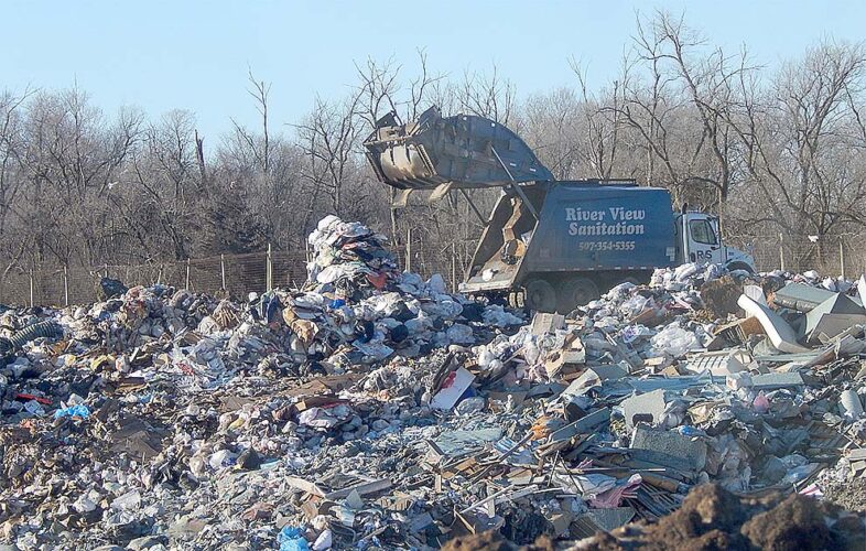 Brown Co. board OKs two-year landfill contract